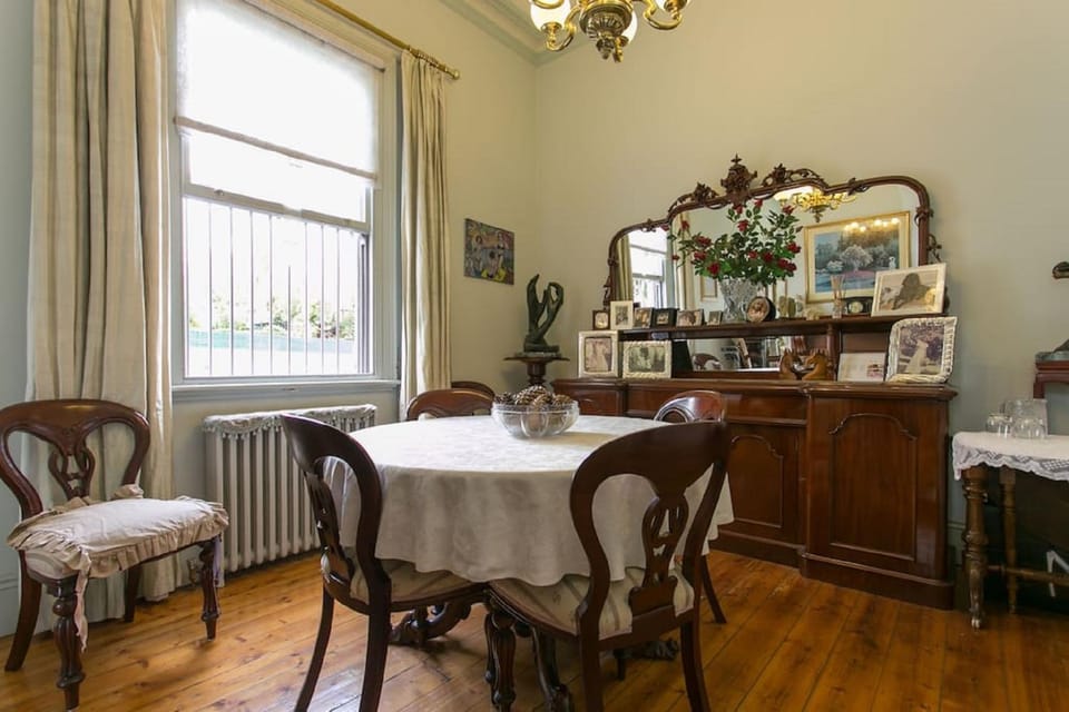 Dining area, Breakfast