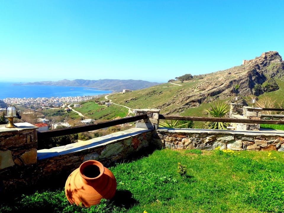 City view, Mountain view, Sea view