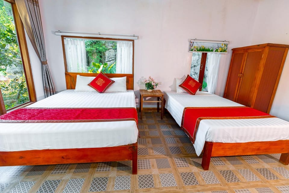 Tam Coc mountain bungalow Bed and Breakfast in Laos
