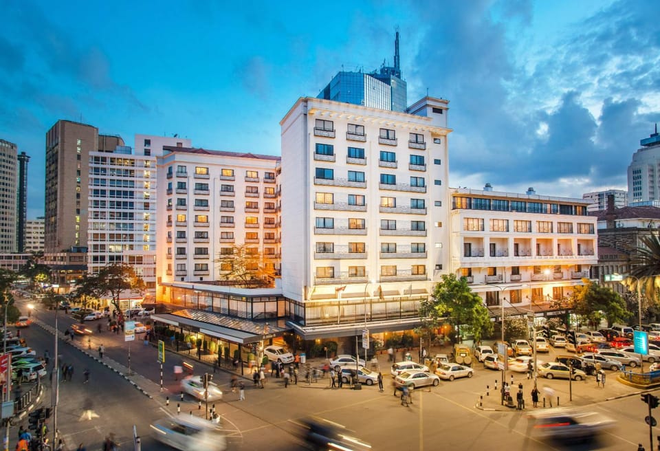Property building, Neighbourhood, City view, Street view, Location, Parking