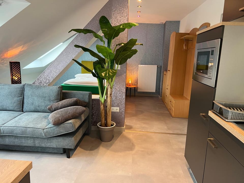 Kitchen or kitchenette, Living room, Seating area