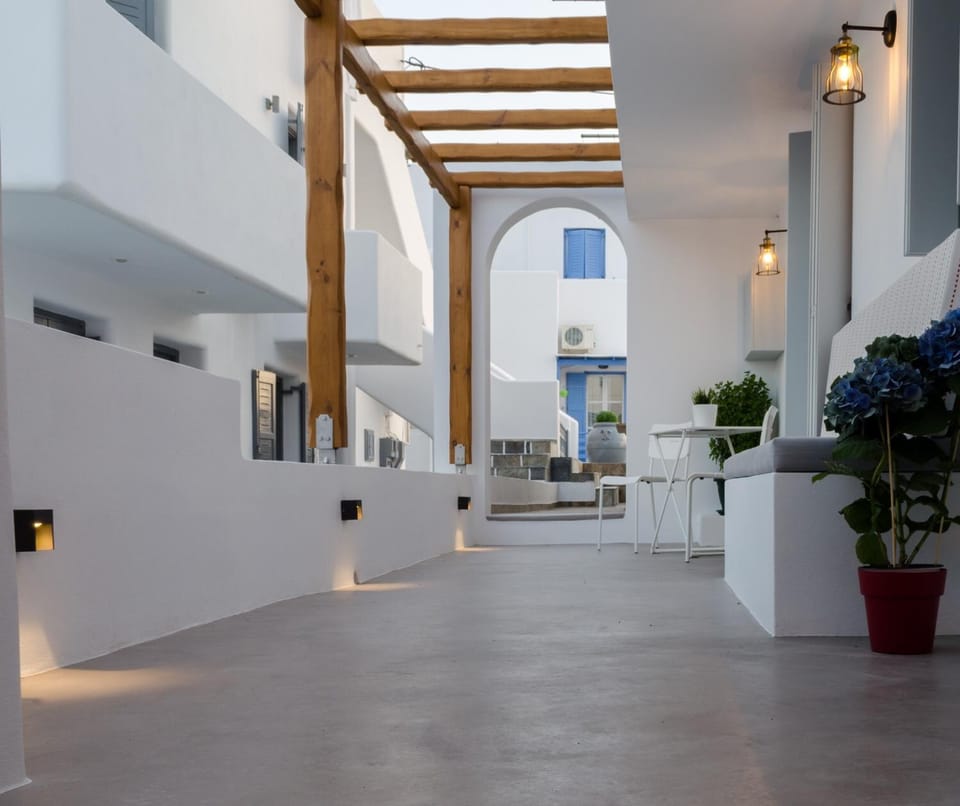 Patio, Balcony/Terrace, Seating area, Dining area