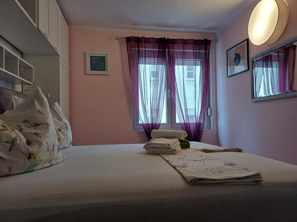 Apartment Lukas Galileo blizu centra i plaze Apartment in Makarska