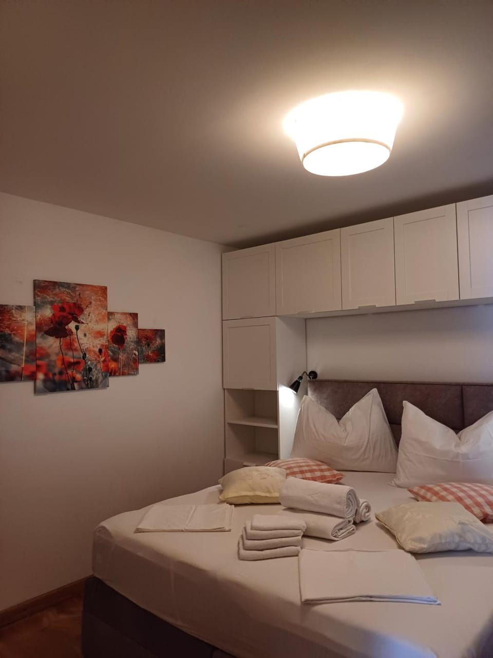 Apartman Magdalena Galileo sa pogledom na more i plazu Apartment in Makarska