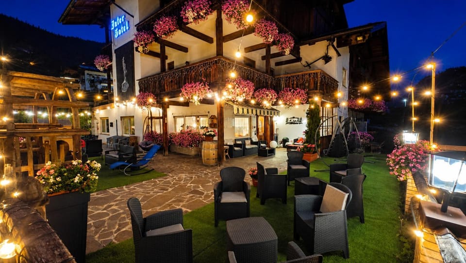 Property building, Night, Evening entertainment