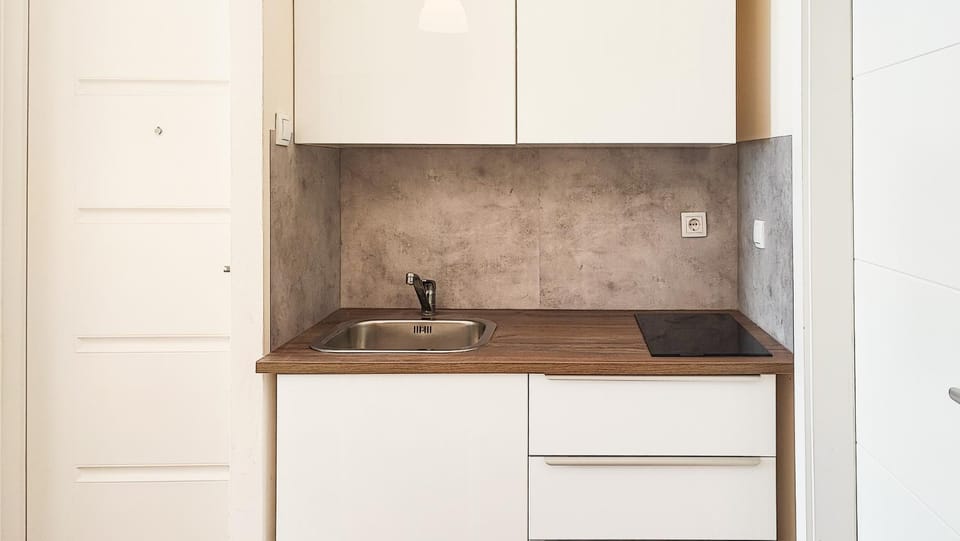 Kitchen or kitchenette, stove