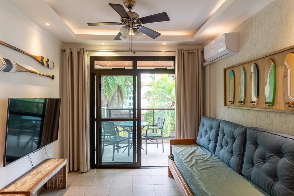 Living room, air conditioner