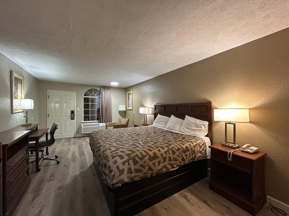 Bed, Photo of the whole room