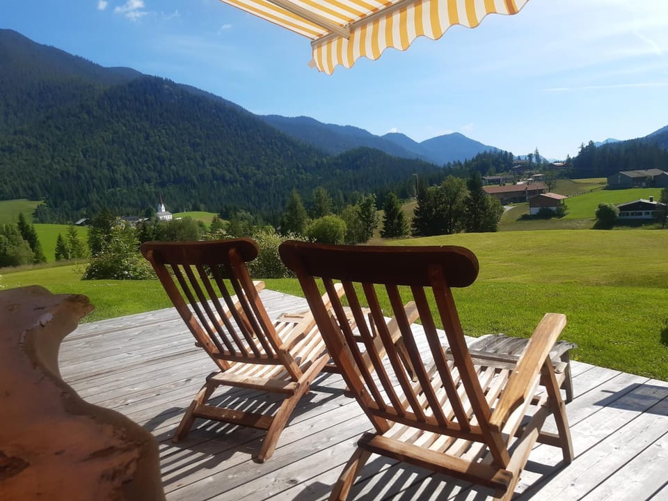 Garden, Mountain view