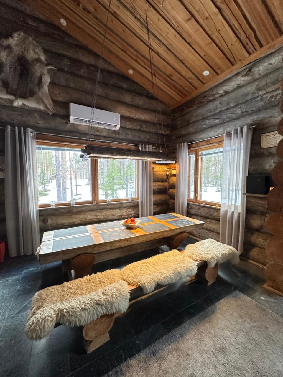 Dining area, Dinner