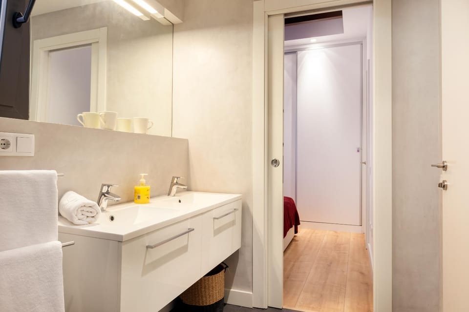 Bathroom, Bedroom