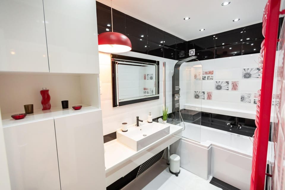 Shower, Bathroom, Bath