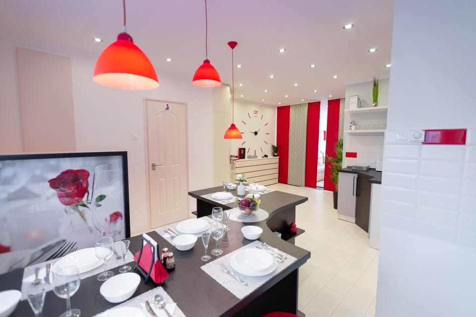Dining area, Communal kitchen