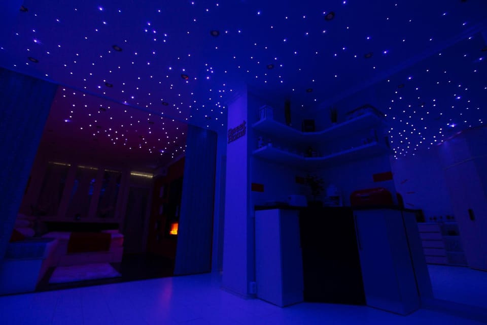 Night, Decorative detail