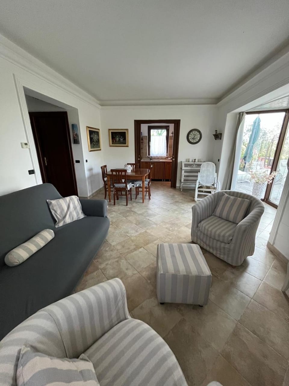 Seating area