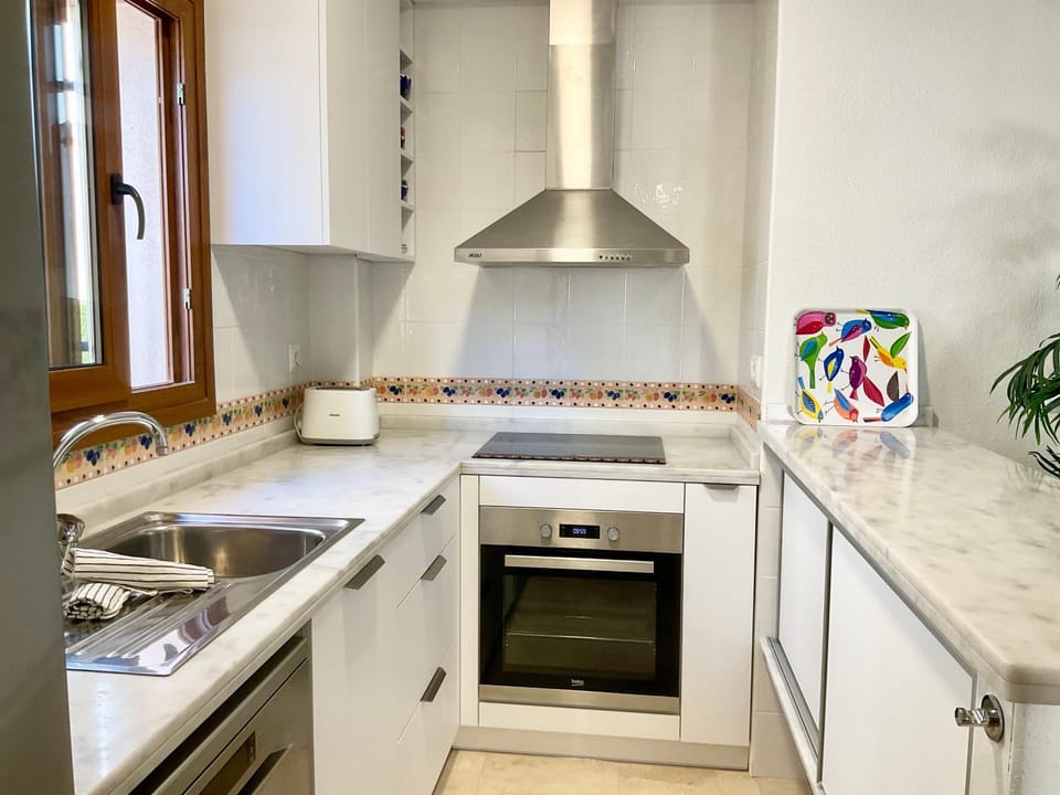 Kitchen or kitchenette, kitchen