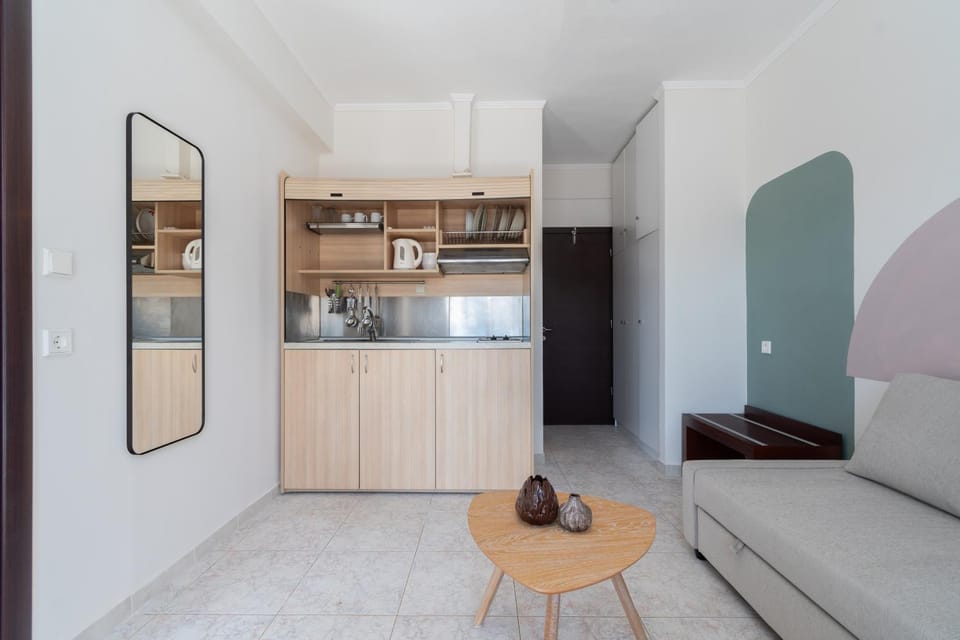 Kitchen or kitchenette, Living room, stove