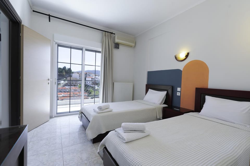 Bed, Balcony/Terrace, Bedroom, towels, air conditioner