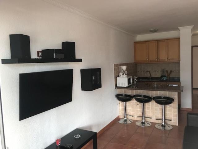 5 min walk from Yumbo 309-322 Apartment in Maspalomas