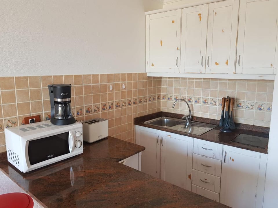 5 min walk from Yumbo 309-322 Apartment in Maspalomas