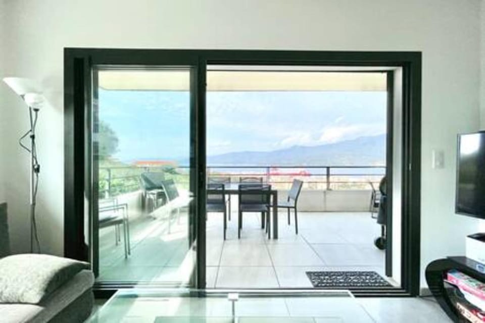Corsica Apt Sea View AC Parking Apartment in Propriano