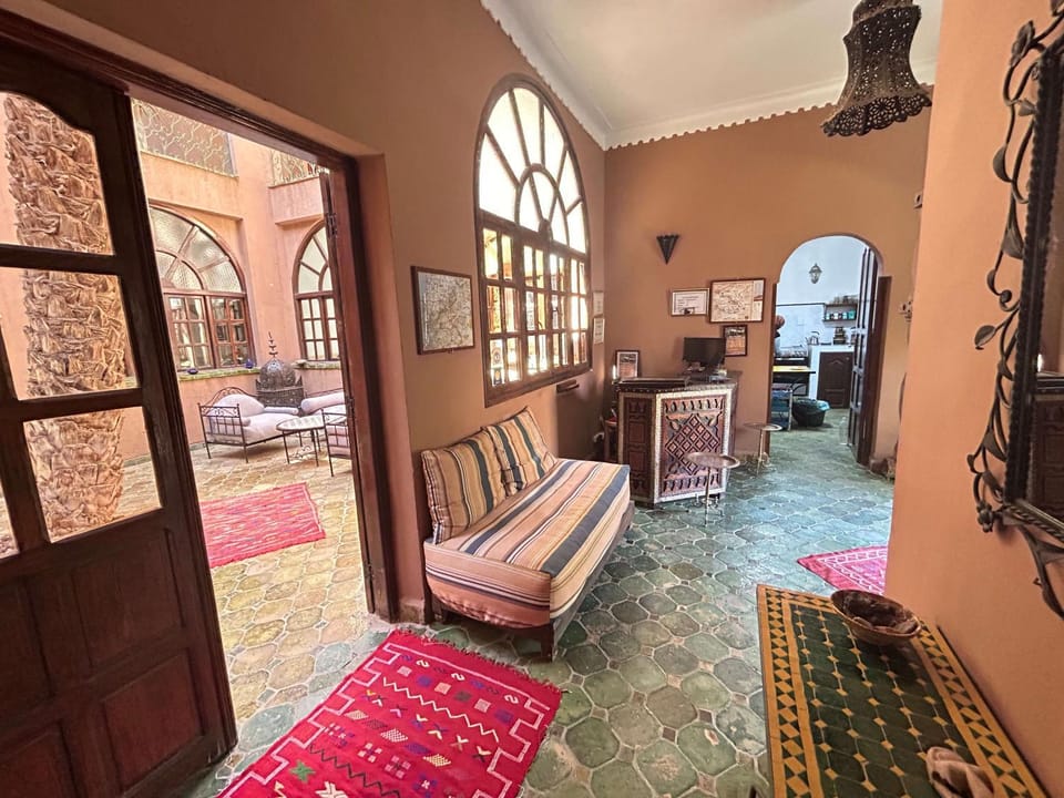 Bed, TV and multimedia, Living room, Photo of the whole room, Seating area, Bedroom, Internal: Not applicable to any particular room
