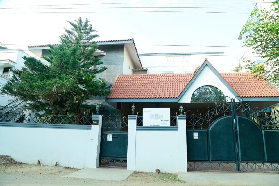 ZuriEL Suite GUEST HOUSE Bed and Breakfast in Coimbatore