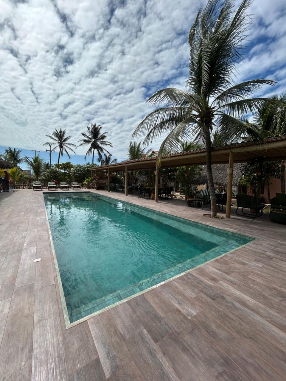Day, Swimming pool