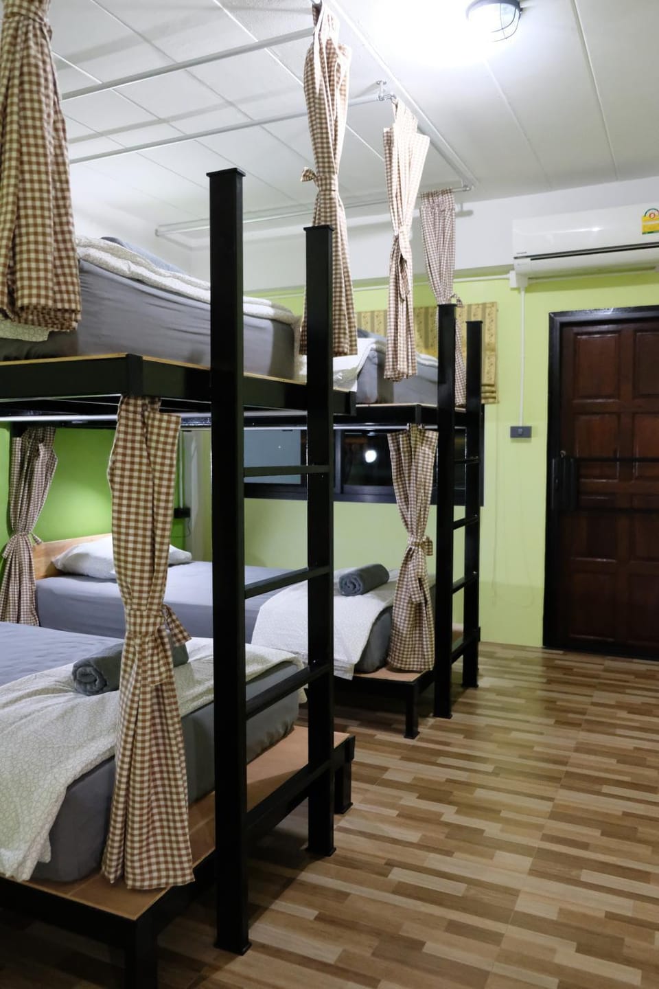 bunk bed