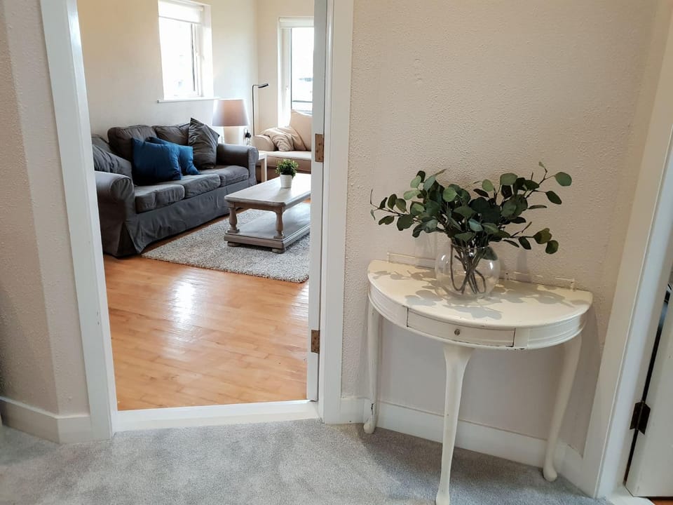 Communal lounge/ TV room, Living room