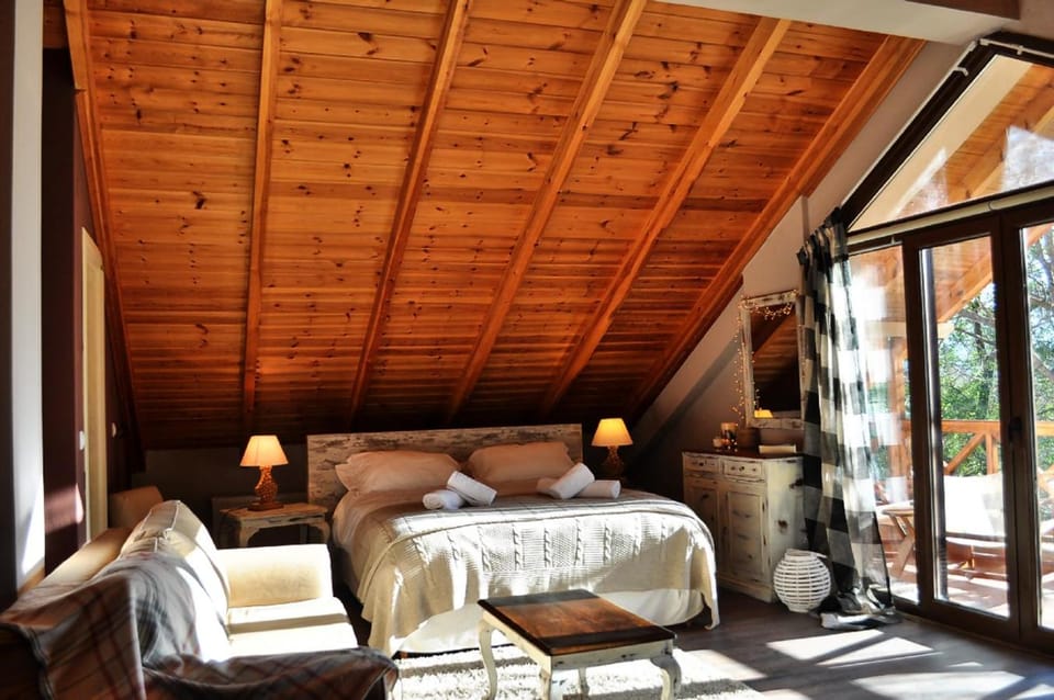 Bed, Balcony/Terrace, Photo of the whole room, Bedroom