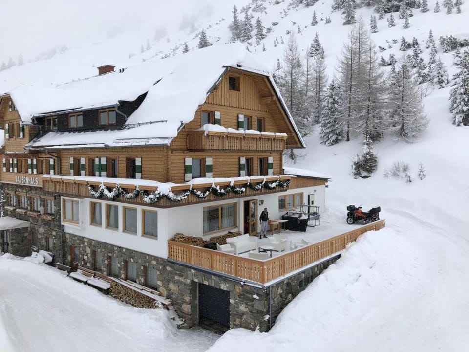 Tauernhaus Appartment Apartment hotel in Styria