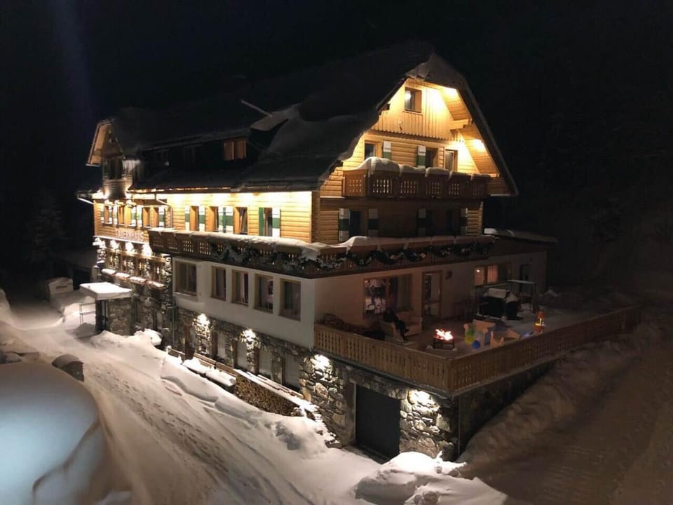 Tauernhaus Appartment Apartment hotel in Styria