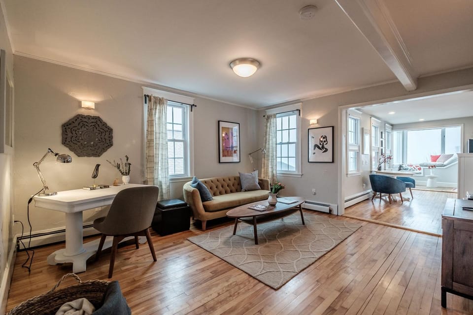 Crow's Nest Apartment in Portland