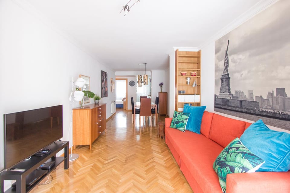 Communal lounge/ TV room