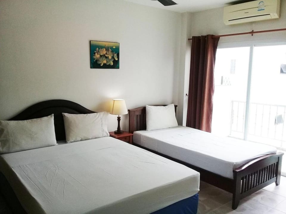 Sea View Apartments Hotel in Patong