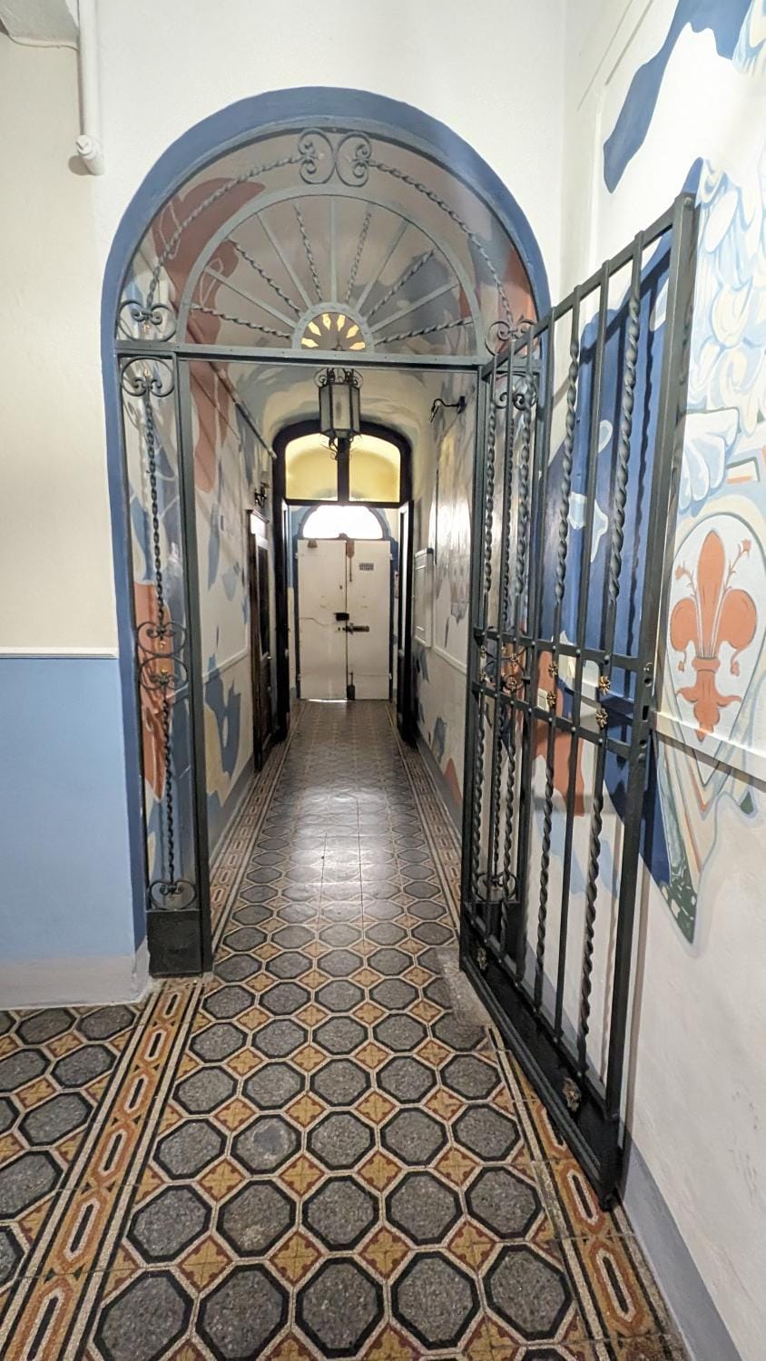 Property building, Facade/entrance