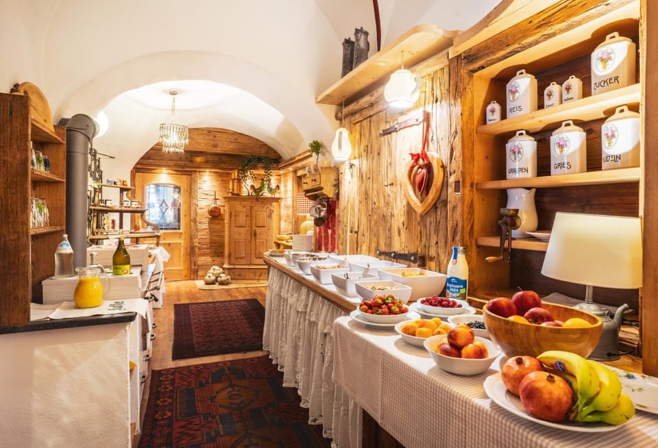 Food and drinks, Food, Breakfast, Buffet breakfast