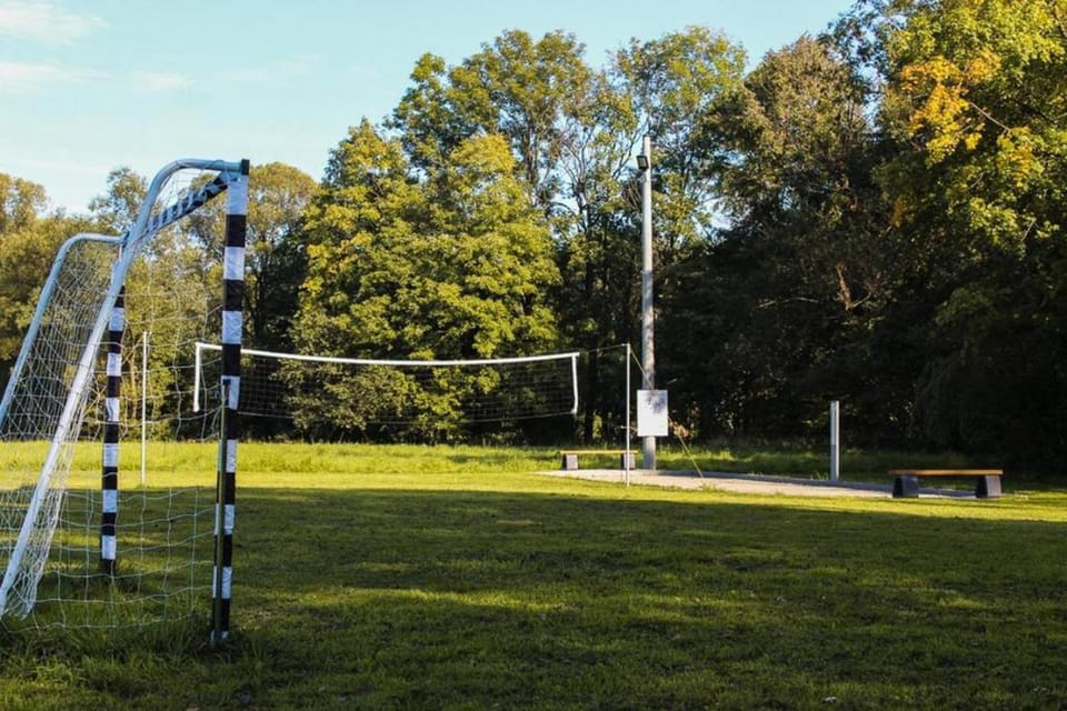 Nearby landmark, Natural landscape, Children play ground, Evening entertainment