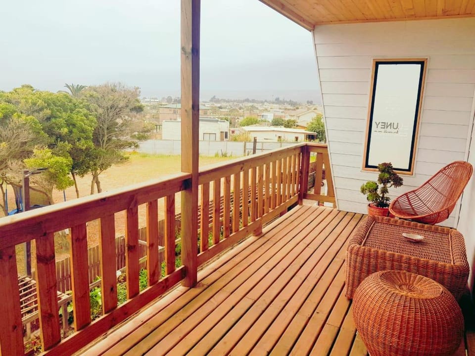 Day, Natural landscape, View (from property/room), Balcony/Terrace, Balcony/Terrace, Living room