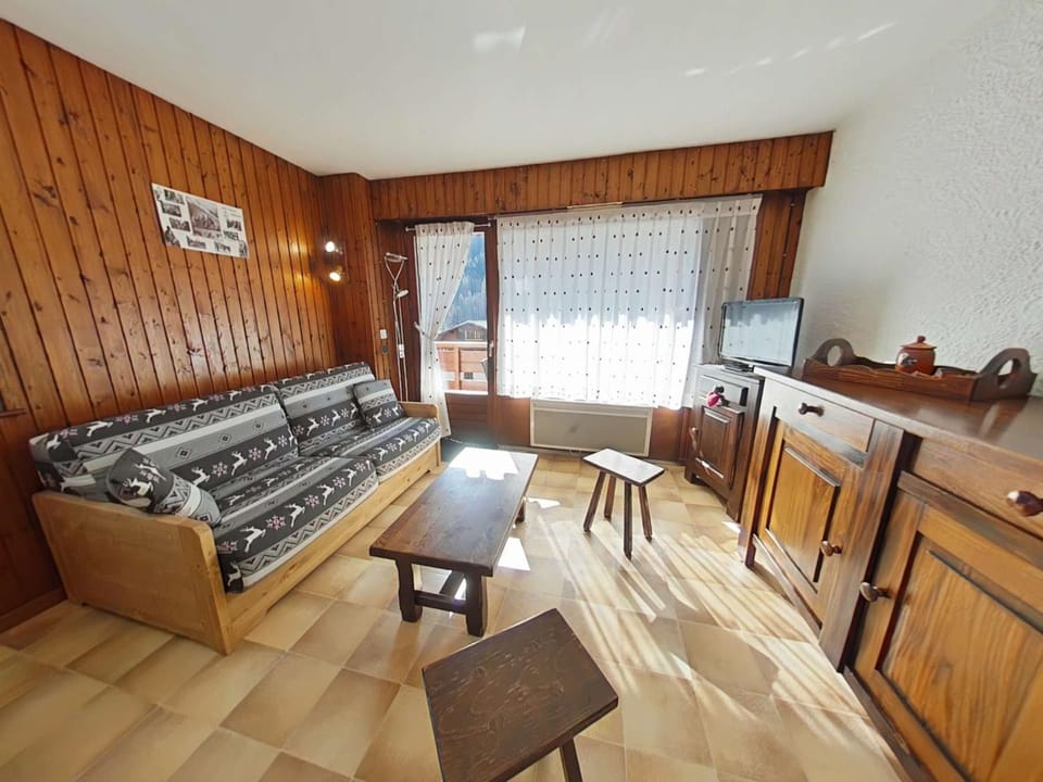 Appt cosy 3 pièces, 6 pers, parking, près centre, Le Grand-Bornand - FR-1-241-55 Apartment in Le Grand-Bornand