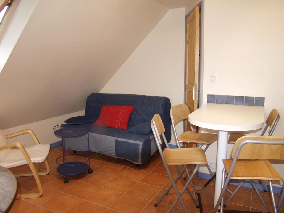 Appartement 2 Pièces en Nature Proche Plage - FR-1-418-165 Apartment in Brittany