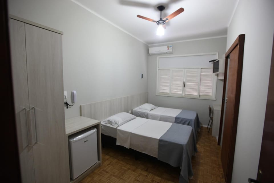 HOTEL ALVORADA Hotel in State of Rio de Janeiro