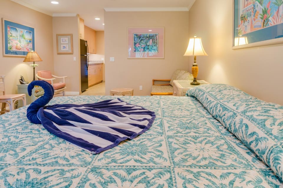 Kitchen or kitchenette, Bedroom