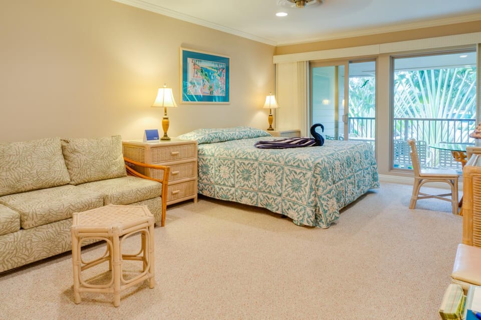 Living room, Dining area, Bedroom