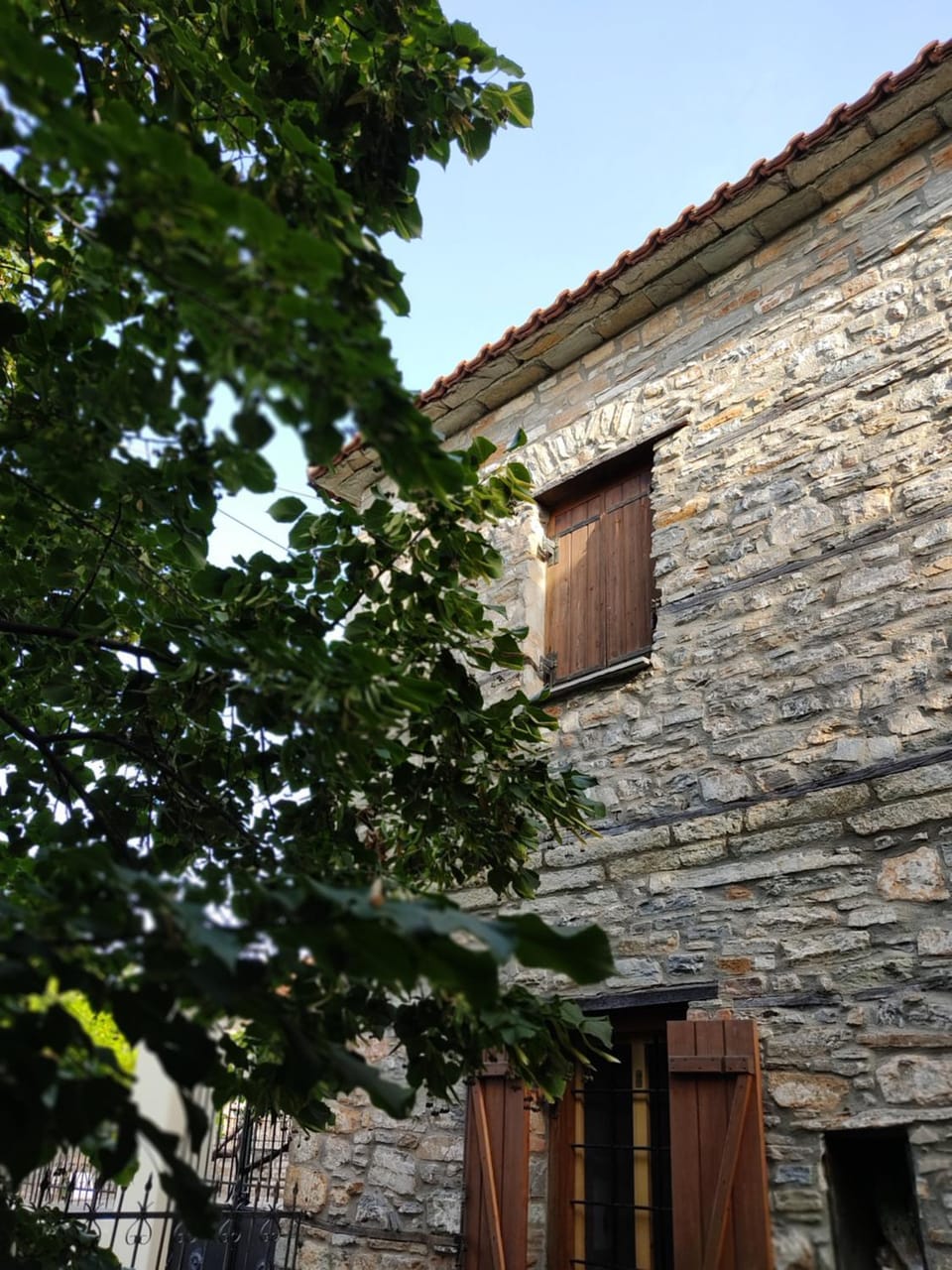 Aronia Stone House House in Magnesia Prefecture, Greece
