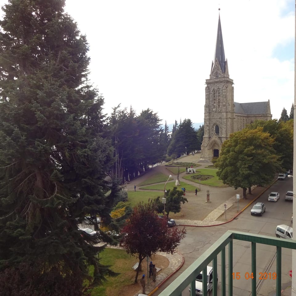 Nearby landmark, Street view