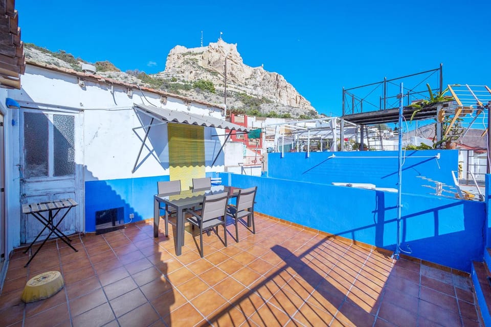 Patio, Nearby landmark, Balcony/Terrace, City view, Landmark view, Mountain view