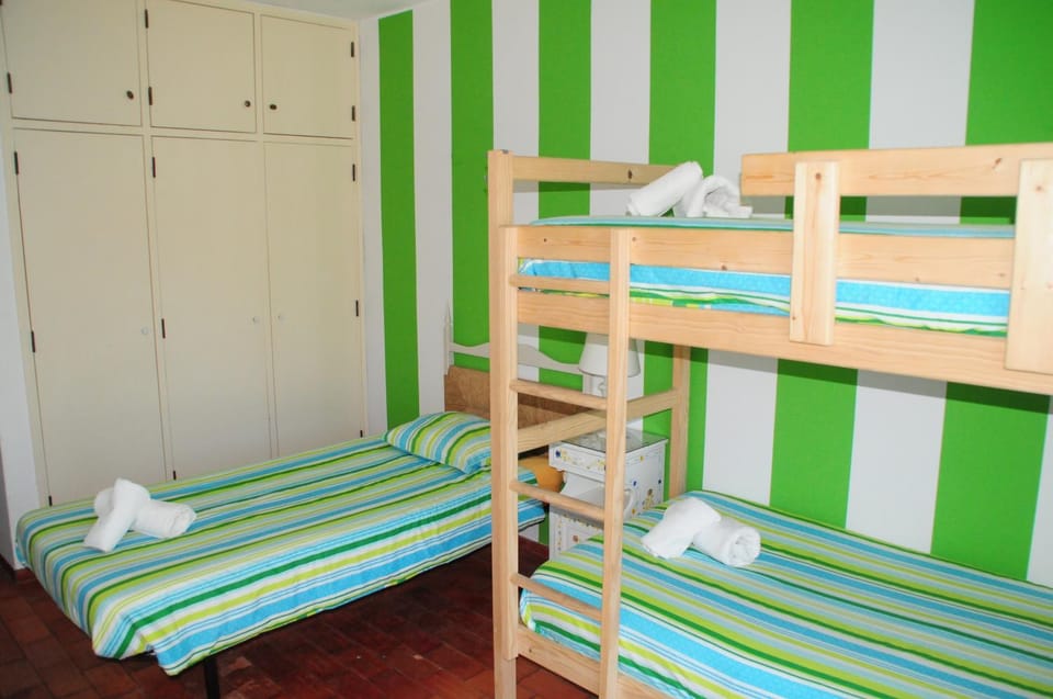 bunk bed