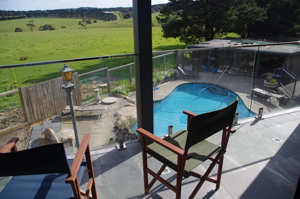 View (from property/room), Balcony/Terrace, Swimming pool, Swimming pool